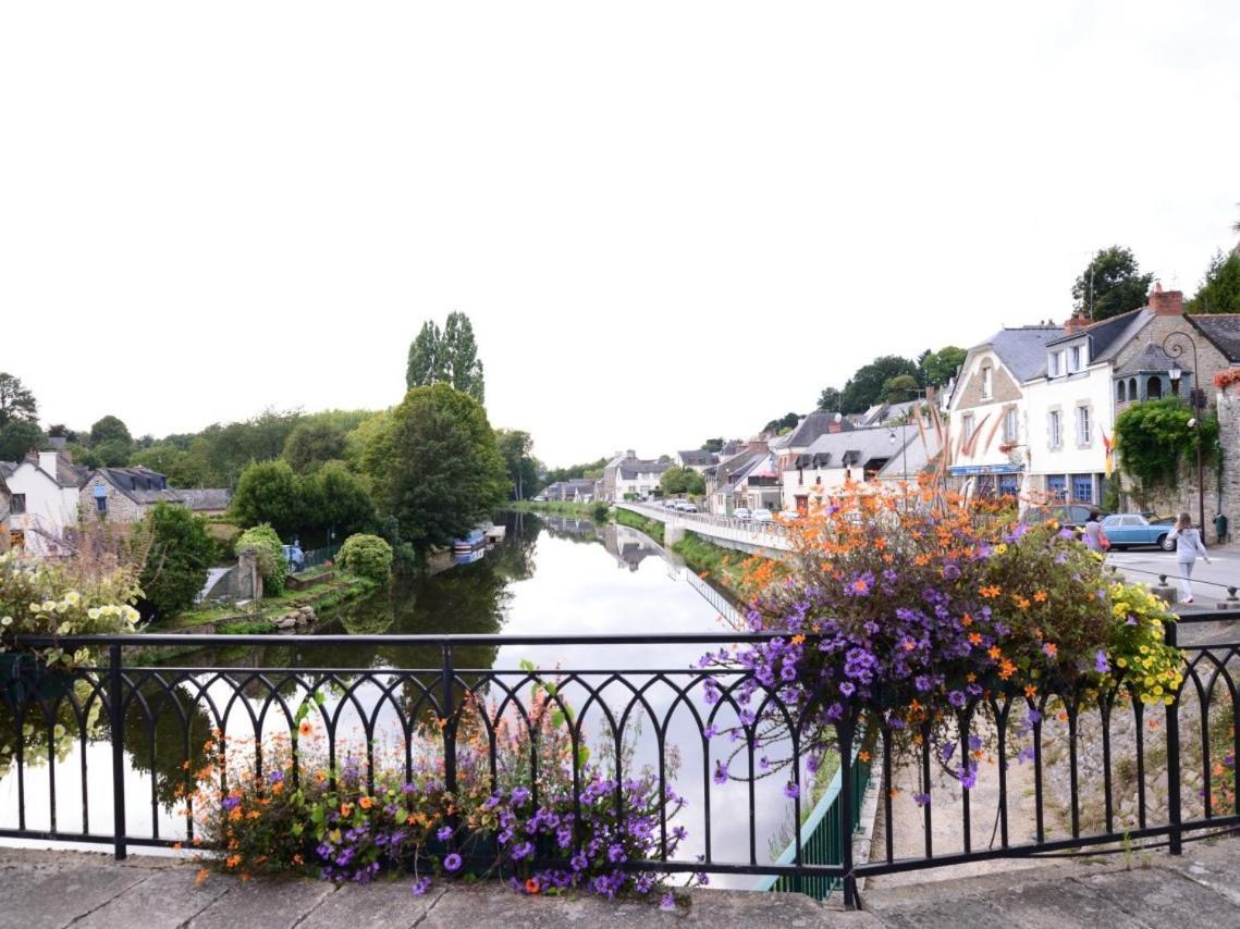 Le 14 St Michel Bed & Breakfast Josselin Exterior foto